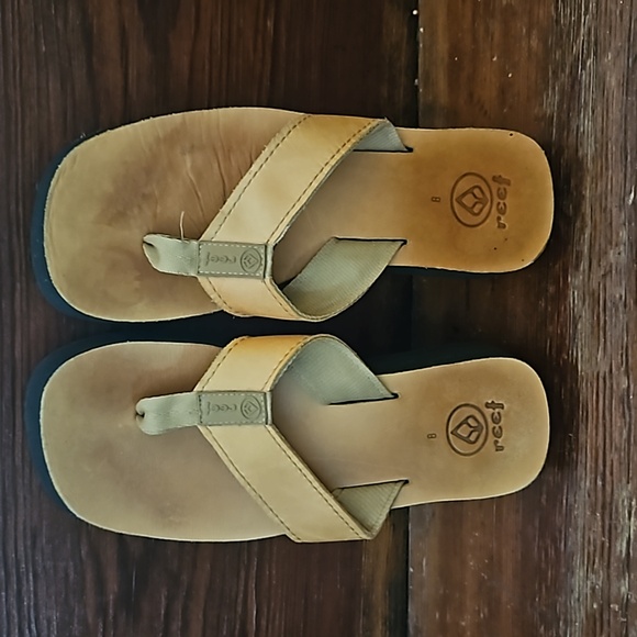 Reef sandals - Picture 2 of 3